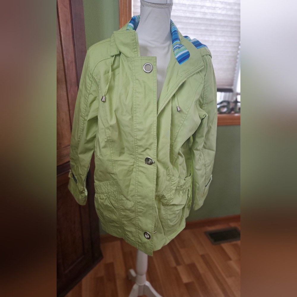 Mackintosh Rain Coat Size Medium.